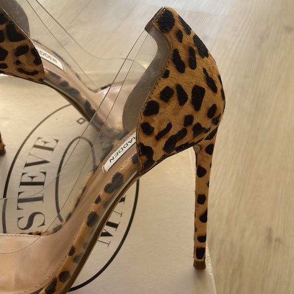 Malibu-L Leopard Pump Heels - Picture 2 of 5